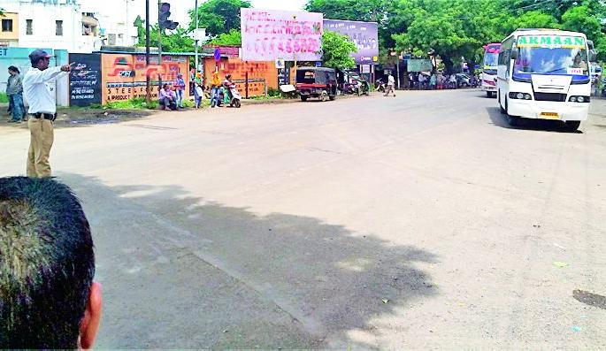 Alert heavy drivers; May be fine | जड वाहनचालकांनो सावधान; होऊ शकतो दंड