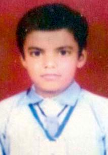 Healthy families have been trained for hearing aids | श्रवणच्या उपचाराकरिता शेतमजूर कुटुंब हतबल Healthy families have been trained for hearing aids | श्रवणच्या उपचाराकरिता शेतमजूर कुटुंब हतबल