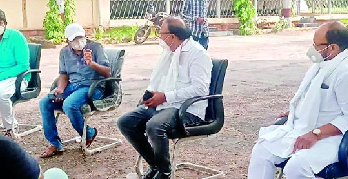 Five-day public curfew in Wani | वणीत पाच दिवसाचा जनता कर्फ्यू Five-day public curfew in Wani | वणीत पाच दिवसाचा जनता कर्फ्यू