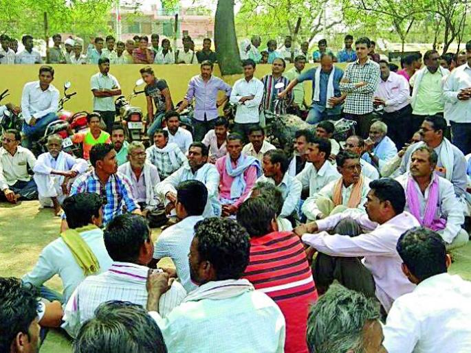 Three offenders with a doctor's dacoity | डॉक्टर दाम्पत्यासह तिघांवर गुन्हा Three offenders with a doctor's dacoity | डॉक्टर दाम्पत्यासह तिघांवर गुन्हा