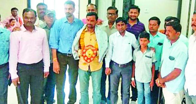 Tanaji, who saved the child's life, won the gallantry award | मुलाचे प्राण वाचविणाऱ्या तानाजींना वीरता पुरस्कार