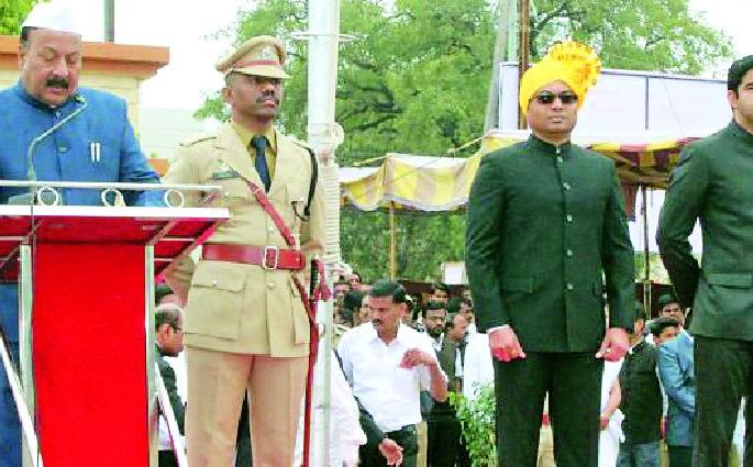 Effective implementation of the government schemes in the district | जिल्ह्यात शासन योजनांची प्रभावी अंमलबजावणी Effective implementation of the government schemes in the district | जिल्ह्यात शासन योजनांची प्रभावी अंमलबजावणी