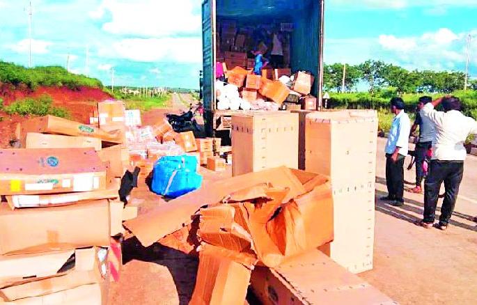 Container of drug loot on bypass | बायपासवर लुटला औषधांचा कंटेनर
