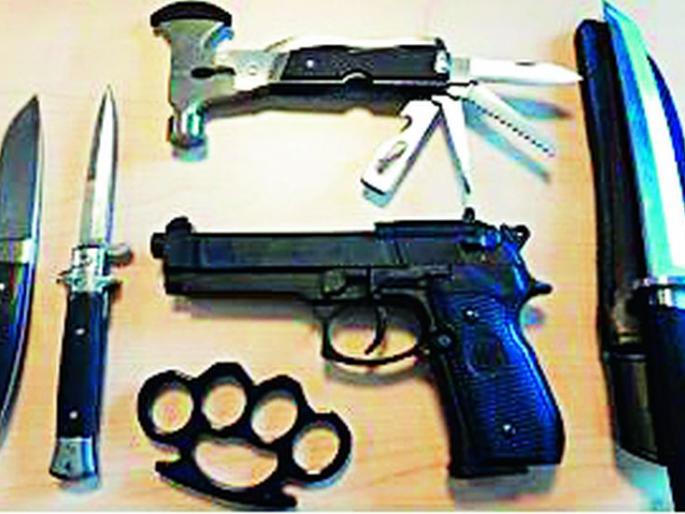 Online Weapons Buyers on the Police Radar | ऑनलाईन शस्त्र खरेदीदार पोलिसांच्या रडारवर Online Weapons Buyers on the Police Radar | ऑनलाईन शस्त्र खरेदीदार पोलिसांच्या रडारवर