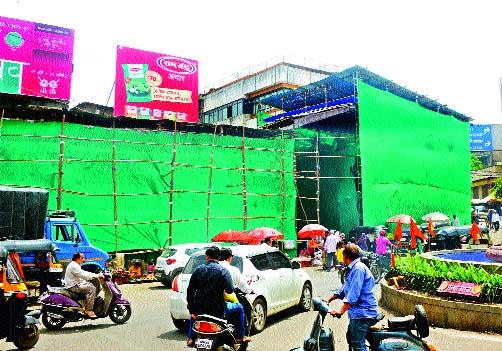 Pavilion decorators business exponentially | मंडप डेकोरेटर्सचा व्यवसाय तेजीत Pavilion decorators business exponentially | मंडप डेकोरेटर्सचा व्यवसाय तेजीत