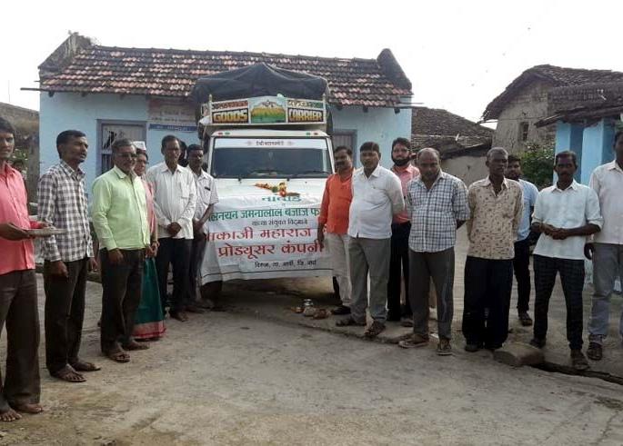 Organic fruits and vegetables from Pachod in Wardha district are preferred by Mumbaikars | वर्धा जिल्ह्यातील पाचोडमधील सेंद्रिय फळ, भाजीपाल्याला मुंबईकरांची पसंती Organic fruits and vegetables from Pachod in Wardha district are preferred by Mumbaikars | वर्धा जिल्ह्यातील पाचोडमधील सेंद्रिय फळ, भाजीपाल्याला मुंबईकरांची पसंती