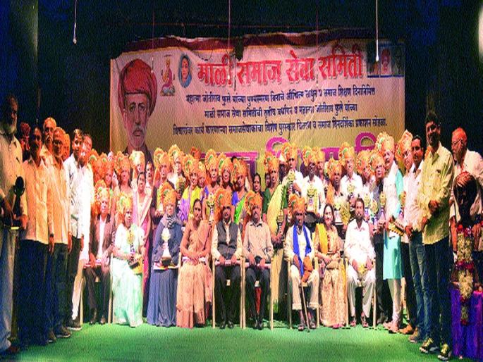 Embrace the thoughts of Mahatma Phule: Shobha Bachhav | महात्मा फुले यांचे विचार अंगीकारावे : शोभा बच्छाव Embrace the thoughts of Mahatma Phule: Shobha Bachhav | महात्मा फुले यांचे विचार अंगीकारावे : शोभा बच्छाव