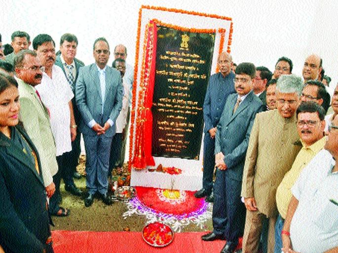 Need to increase trust in judiciary: More | न्यायव्यवस्थेवरील विश्वास वाढविण्याची गरज : मोरे Need to increase trust in judiciary: More | न्यायव्यवस्थेवरील विश्वास वाढविण्याची गरज : मोरे