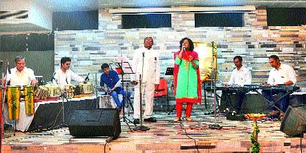 'This is my debut' music concert ring | ‘ये मेरा दिवानापन हैं’ संगीत मैफलीस दाद 'This is my debut' music concert ring | ‘ये मेरा दिवानापन हैं’ संगीत मैफलीस दाद