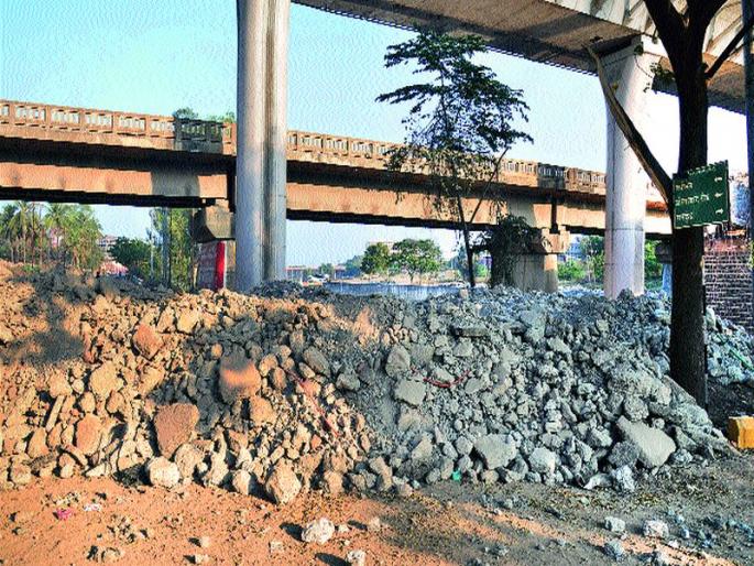 Tapovan's Shahi route is closed for vehicular traffic | तपोवनचा शाही मार्ग वाहतुकीसाठी बंद Tapovan's Shahi route is closed for vehicular traffic | तपोवनचा शाही मार्ग वाहतुकीसाठी बंद