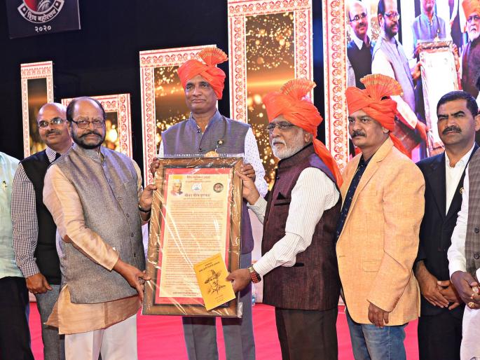 Shivaji's thoughts serve the country: Prince Shivajiraj Bhosale | शिवरायांच्या विचारांनी देशसेवा करा : प्रिन्स शिवाजीराजे भोसले Shivaji's thoughts serve the country: Prince Shivajiraj Bhosale | शिवरायांच्या विचारांनी देशसेवा करा : प्रिन्स शिवाजीराजे भोसले