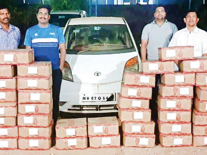 One lakh 53 thousand illegal liquor was caught, the incident at Hummar Malla | एक लाख ५३ हजारांची अवैध दारू पकडली, हुमरमळा येथील घटना One lakh 53 thousand illegal liquor was caught, the incident at Hummar Malla | एक लाख ५३ हजारांची अवैध दारू पकडली, हुमरमळा येथील घटना