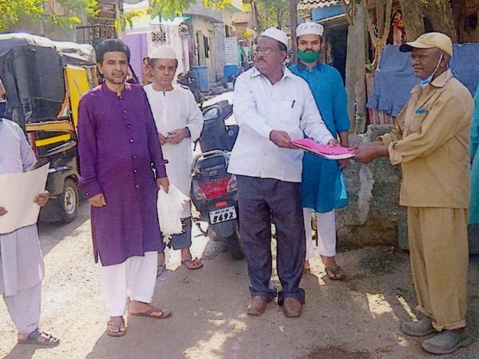 Health center cleaners are not paid for 13 months | आरोग्य केंद्रातील सफाई कामगारांना १३ महिने पगारच नाही
