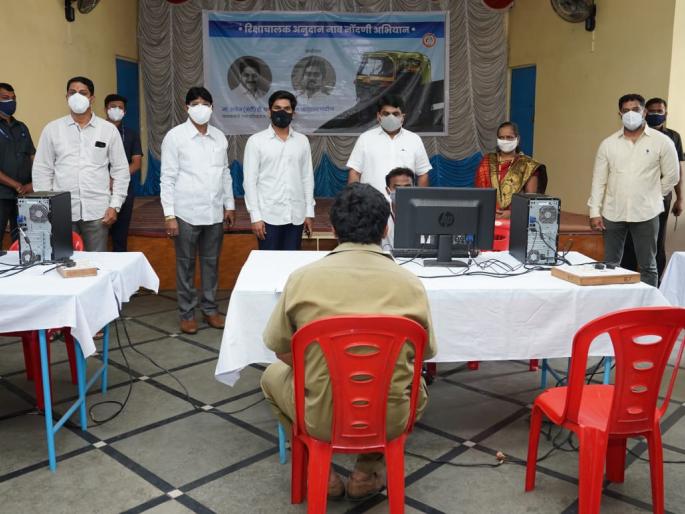 Rickshaw driver grant registration facility started in Sambhajinagar | संभाजीनगरात रिक्षाचालक अनुदान नाव नोंदणी सुविधा सुरु