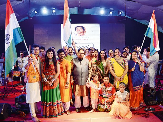 Unique confluence of faith, tradition and patriotism | आस्था, परंपरा व देशभक्तीचा अद्वितीय संगम Unique confluence of faith, tradition and patriotism | आस्था, परंपरा व देशभक्तीचा अद्वितीय संगम