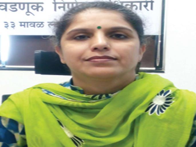 Kavita Dwivedi - Claiming the right to vote without hurting any temptation | कोणत्याही प्रलोभनांना बळी न पडता मतदानाचा हक्क बजावावा - कविता द्विवेदी Kavita Dwivedi - Claiming the right to vote without hurting any temptation | कोणत्याही प्रलोभनांना बळी न पडता मतदानाचा हक्क बजावावा - कविता द्विवेदी