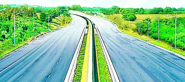 750 farmers will be forced to buy land | ७५० शेतकऱ्यांची जमीन सक्तीने होणार खरेदी 750 farmers will be forced to buy land | ७५० शेतकऱ्यांची जमीन सक्तीने होणार खरेदी