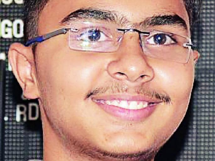 Kabir Commerce; Topper, topper in gauri science | कबीर वाणिज्य; आंचल, गौरी विज्ञानात टॉपर Kabir Commerce; Topper, topper in gauri science | कबीर वाणिज्य; आंचल, गौरी विज्ञानात टॉपर