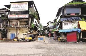 Strict closure for seventh day in a row, public curfew observed by citizens: All services except medical closed | सलग सातव्या दिवशी कडकडीत बंद, जनता कर्फ्यूचे नागरिकांकडूनही पालन Strict closure for seventh day in a row, public curfew observed by citizens: All services except medical closed | सलग सातव्या दिवशी कडकडीत बंद, जनता कर्फ्यूचे नागरिकांकडूनही पालन