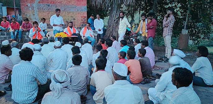 Shiv Sena's Jayalalithaa Ashwamedh at Balekile; Response everywhere | शिवसेनेच्या बालेकिल्ल्यात जयदत्तअण्णांचा अश्वमेध; सर्वत्र प्रतिसाद Shiv Sena's Jayalalithaa Ashwamedh at Balekile; Response everywhere | शिवसेनेच्या बालेकिल्ल्यात जयदत्तअण्णांचा अश्वमेध; सर्वत्र प्रतिसाद