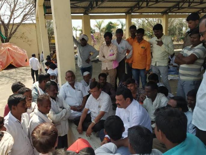 Farmers' Basics | शेतकऱ्यांचा ठिय्या