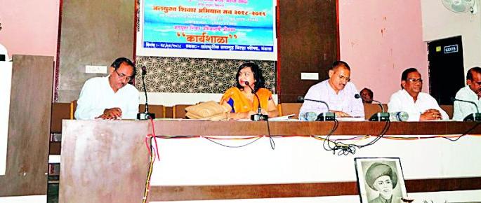 After planning, water problems will be solved | नियोजन केल्यास पाणी समस्या दूर होईल After planning, water problems will be solved | नियोजन केल्यास पाणी समस्या दूर होईल