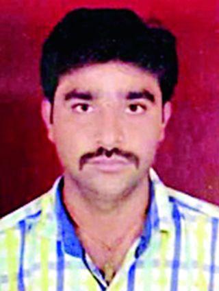 The driver jumped on the bridge of Wainganga | वैनगंगेच्या पुलावरून चालकाने मारली उडी