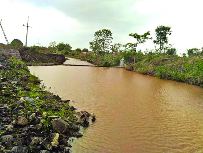 Jalyukt shivar make Buldhana district water enrich | ‘जलयुक्त’ने शिवार झाले ‘जलमय’ Jalyukt shivar make Buldhana district water enrich | ‘जलयुक्त’ने शिवार झाले ‘जलमय’