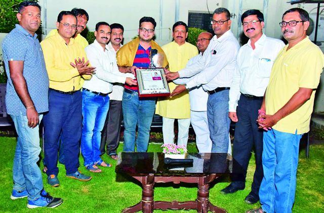 True joy in the service of the general public | सामान्य जनतेच्या सेवेतच खरा आनंद True joy in the service of the general public | सामान्य जनतेच्या सेवेतच खरा आनंद