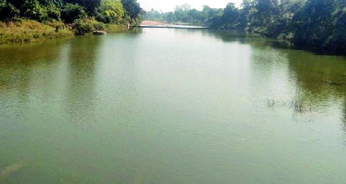 The dam will solve the problem of water | बंधाऱ्यामुळे पाण्याची समस्या सुटणार