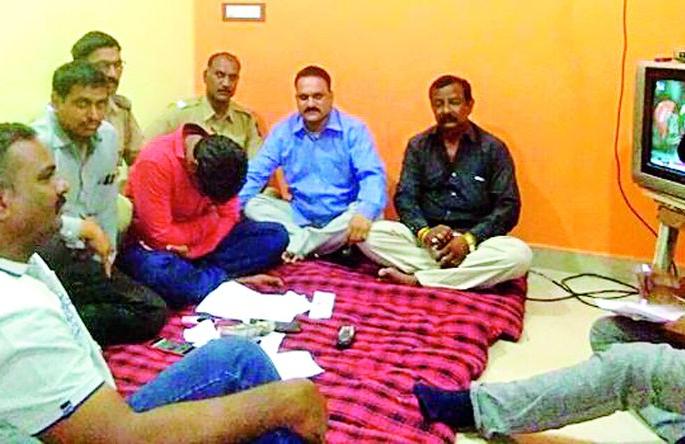 Youngsters stuck in the IPL match | आयपीएल सट्ट्यात अडकले युवक