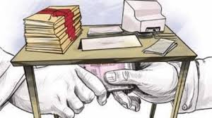 While accepting a bribe of Rs | दोन हजाराची लाच स्विकारताना तलाठी रंगेहात ताब्यात While accepting a bribe of Rs | दोन हजाराची लाच स्विकारताना तलाठी रंगेहात ताब्यात