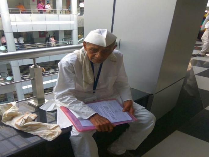 Dhankha Patil's son has sanctioned a grant of Rs 48 lakhs | धर्मा पाटील यांच्या मुलाला ४८ लाखाचे सानुग्रह अनुदान अमान्य Dhankha Patil's son has sanctioned a grant of Rs 48 lakhs | धर्मा पाटील यांच्या मुलाला ४८ लाखाचे सानुग्रह अनुदान अमान्य