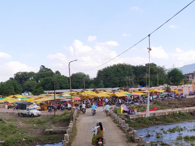 Public curfew in Deola taluka to prevent corona | कोरोनाला प्रतिबंध करण्यासाठी देवळा तालुक्यात जनता कर्फ्यु