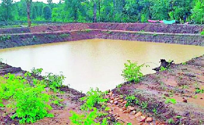 'Waterlogged' increased capacity of 3,000 TMC water | ‘जलयुक्त’ने ६२ हजार टीएमसी पाणी क्षमता वाढली