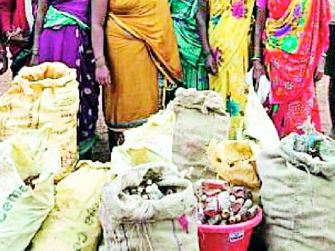 Four-day PCR for alcohol smuggling in Murumgaon | मुरूमगावातील दारू तस्कराला चार दिवसांचा पीसीआर Four-day PCR for alcohol smuggling in Murumgaon | मुरूमगावातील दारू तस्कराला चार दिवसांचा पीसीआर