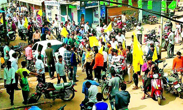 Gadchiroli Bandla composite response | गडचिरोली बंदला संमिश्र प्रतिसाद Gadchiroli Bandla composite response | गडचिरोली बंदला संमिश्र प्रतिसाद