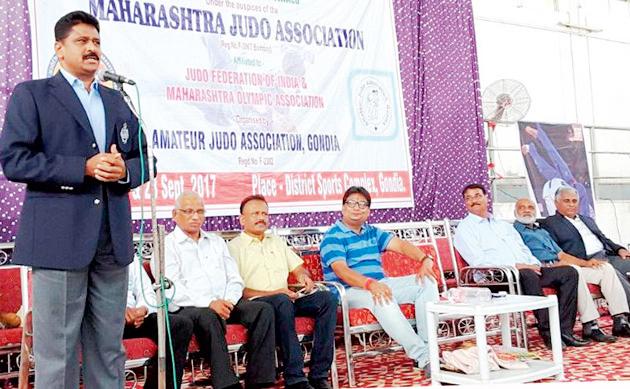 Try to promote Judo's reputation | ज्युदोचा नावलौकिक वाढविण्याचे प्रयत्न करा Try to promote Judo's reputation | ज्युदोचा नावलौकिक वाढविण्याचे प्रयत्न करा