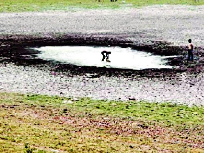 7,000 families suffer from hunger strike | ७ हजार कुटुंबावर उपासमारीचे संकट 7,000 families suffer from hunger strike | ७ हजार कुटुंबावर उपासमारीचे संकट