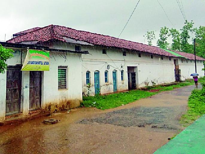 Over the last 24 hours, there is a lot of rain in the three revenue streams | मागील २४ तासांत तीन महसूल मंडळात अतिवृष्टी Over the last 24 hours, there is a lot of rain in the three revenue streams | मागील २४ तासांत तीन महसूल मंडळात अतिवृष्टी