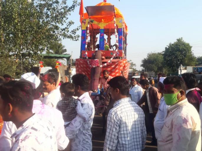 Procession of Taktrao chariot in Natale village | तकतराव रथाची नैताळे गावात मिरवणुक