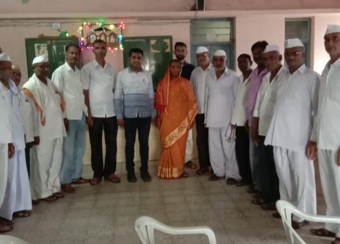 Susheela Tiger is the new chairman | नवी शेमळीच्या चेअरमनपदी सुशीला वाघ Susheela Tiger is the new chairman | नवी शेमळीच्या चेअरमनपदी सुशीला वाघ