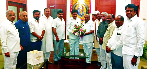 Kolhapur District Congress should be reunited again: Ashok Chavan | कोल्हापूर जिल्हा कॉँग्रेसचा पुन्हा बालेकिल्ला व्हावा:अशोक चव्हाण Kolhapur District Congress should be reunited again: Ashok Chavan | कोल्हापूर जिल्हा कॉँग्रेसचा पुन्हा बालेकिल्ला व्हावा:अशोक चव्हाण