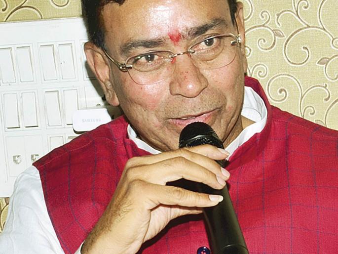 Development stalled; Mayor of the year | विकास रखडला; महापौरांची वर्षपूर्ती Development stalled; Mayor of the year | विकास रखडला; महापौरांची वर्षपूर्ती