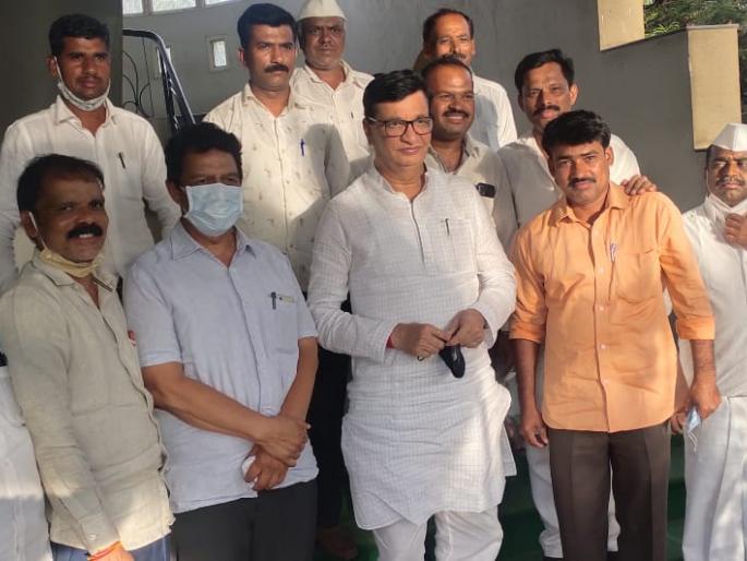 Sir, you must set up a factory! | साहेब, तुम्ही कारखाना उभा कराच ! Sir, you must set up a factory! | साहेब, तुम्ही कारखाना उभा कराच !