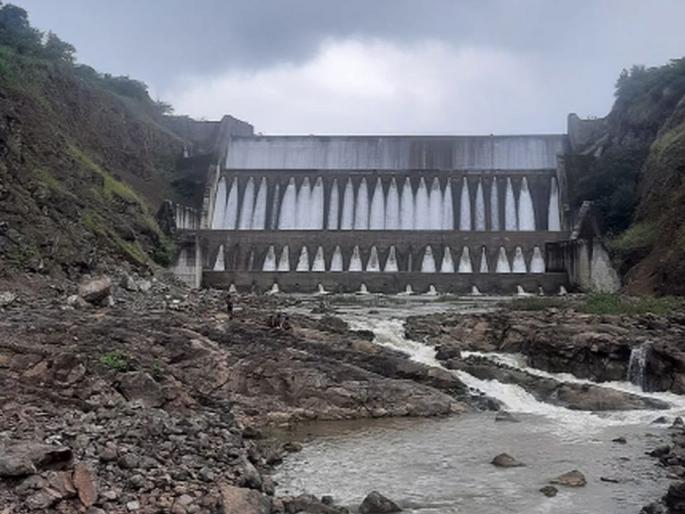 The rabbi's concern was allayed when the project was filled to the brim | प्रकल्प तुडूंब भरल्याने रब्बीची चिंता मिटली The rabbi's concern was allayed when the project was filled to the brim | प्रकल्प तुडूंब भरल्याने रब्बीची चिंता मिटली