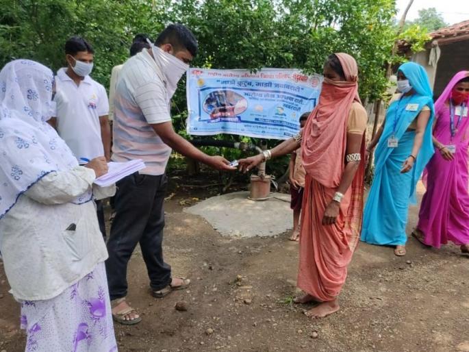 Team visits to 1.5 lakh households | दीड लाख घरांना पथकांच्या भेटी Team visits to 1.5 lakh households | दीड लाख घरांना पथकांच्या भेटी