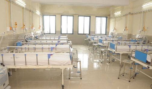 675 beds empty in 14 Kovid hospitals without patients | १४ कोविड रुग्णालयांमध्ये ६७५ बेड रुग्णांविना रिकामे 675 beds empty in 14 Kovid hospitals without patients | १४ कोविड रुग्णालयांमध्ये ६७५ बेड रुग्णांविना रिकामे