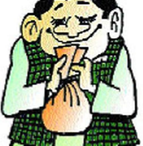 Active corporators help the citizens of the ward | अॅक्टीव्ह नगरसेवकांनी केली प्रभागातील नागरिकांना मदत Active corporators help the citizens of the ward | अॅक्टीव्ह नगरसेवकांनी केली प्रभागातील नागरिकांना मदत