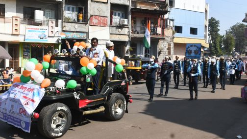 Awareness about corona vaccine through rally by Rotary of Nandangari | रोटरी ऑफ नंदनगरीतर्फे रॅलीद्वारे कोरोना लसीबाबत जनजागृती
